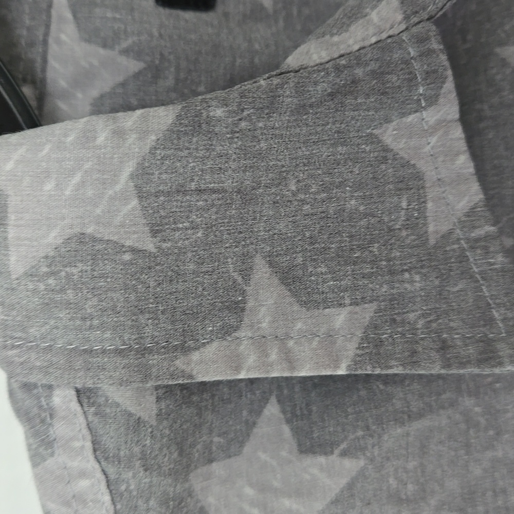 Ocean Current Gray Patriotic Pattern Shirt - Picture 3 of 9